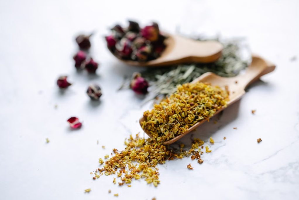 Osmanthus & Rose Herbal Tea Blend – Dried Floral Ingredients